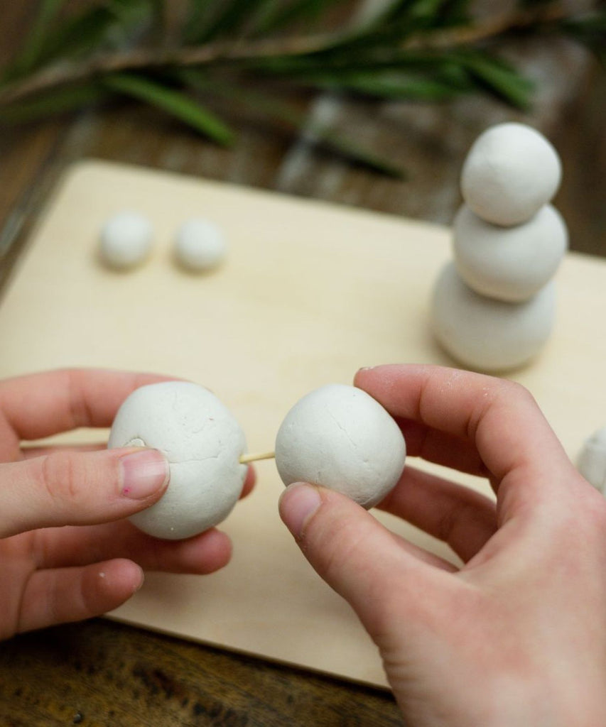 Poppy & Daisy | Clay Snowman Kit
